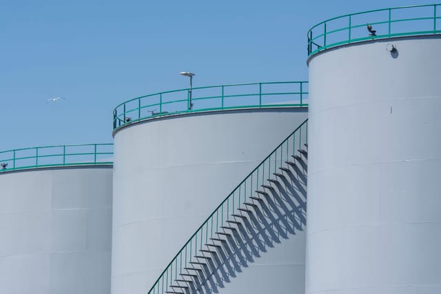 Above ground storage tanks in service with external access stairways